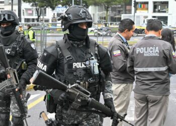 Ecuador declara estado de excepción en 7 de las 24 provincias por escalada de violencia
