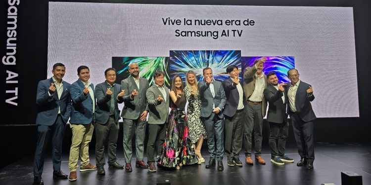 El equipo de Samsung de Centroamérica y el Caribe organizo la presentación de los nuevos televisores con IA. En Antigua Guatemala.