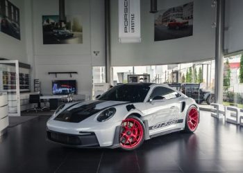 Porsche rompe la velocidad con la llegada del 911 GT3 RS a El Salvador