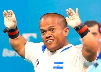 Herbert Aceituno conquista oro y plata en Copa Mundial de Tailandia