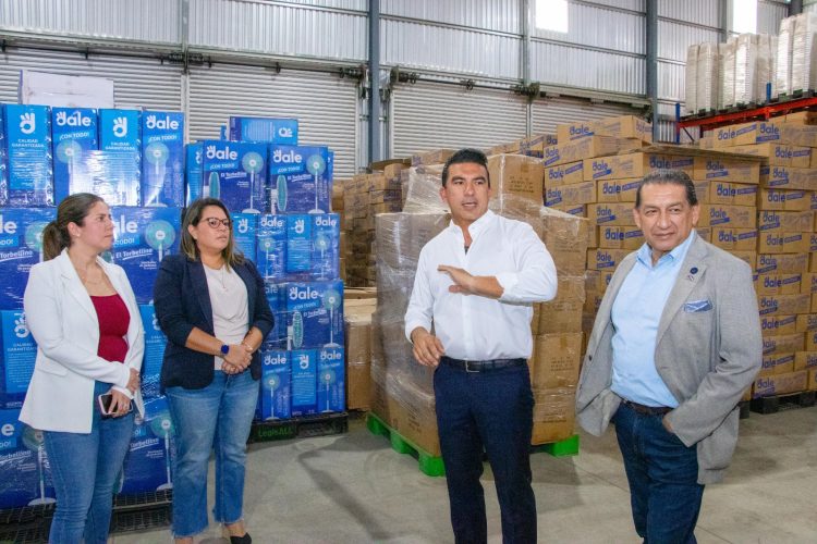El presidente Invest, Salvador Gómez Góchez, visitó recientemente las instalaciones de la
empresa dedicada al sector plástico.