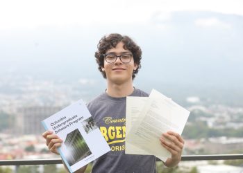 Joven salvadoreño es admitido como alumno distinguido en la Universidad de Columbia