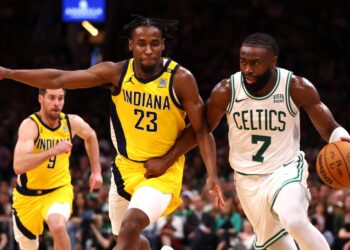 Los Celtics se anotan un sufrido primer triunfo en la Final del Este