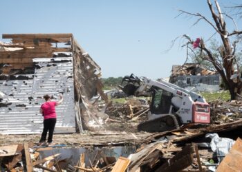 Al menos 14 fallecidos dejan tormentas y tornados en el sur de EE.UU.