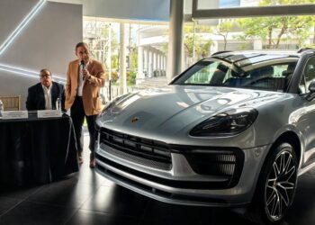 El Porsche Macan S es reconocido como la SUV del año 2024
