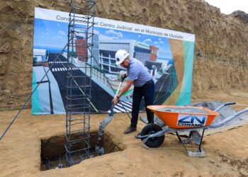 Comienzan la construcción del centro judicial de Usulután