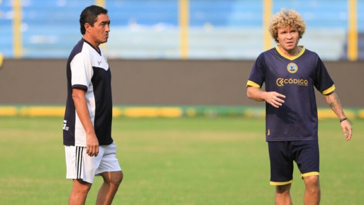 Limeño entrenó en el Cuscatlán