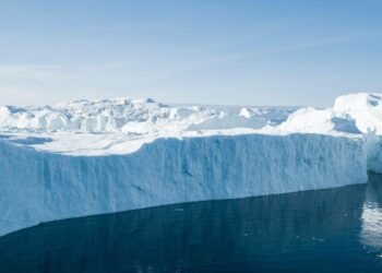 El deshielo récord registrado en Antártida está ligado probablemente al cambio climático, dice estudio