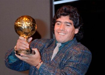 Herederos de Maradona no logran la anulación de la venta del Balón de Oro de su padre