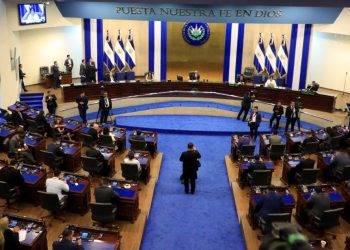 El salón azul fue adecuado para la nueva legislatura