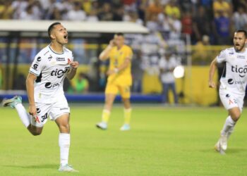 Alianza es campeón del Clausura con póker de Émerson Mauricio