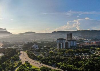 Calor y tormentas con ráfagas de viento afectarán a El Salvador este lunes
