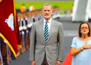 Rey de España, Felipe VI, llega a El Salvador para acompañar investidura presidencial de Nayib Bukele