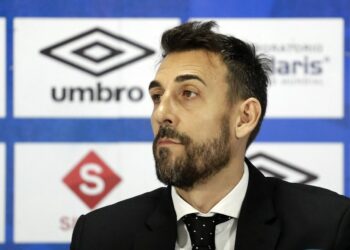 «Hay que dejar de alegrarnos por perder 1-0 contra los grandes», David Dóniga