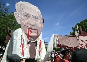 Miles de manifestantes propalestinos protestan en Washington contra políticas de Biden