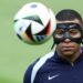 Mbappé participa en entrenamiento de Francia, Camavinga único ausente
