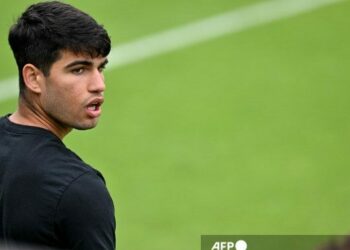 Alcaraz defiende su trono en Wimbledon ante un Djokovic en recuperación