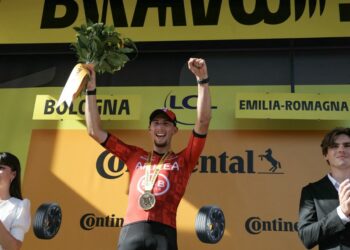 Nuevo triunfo de etapa francés en el Tour, Pogacar ya de amarillo