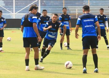 David Dóniga tiene «casi definido» el equipo titular para enfrentar a Puerto Rico