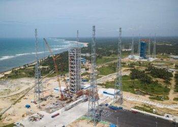 Primer sitio de lanzamiento espacial comercial de China está listo para despegue de cohetes