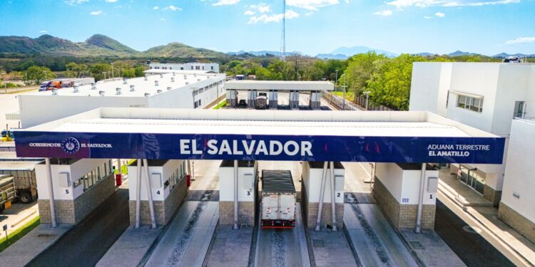 Alrededor de un
90 % de los
productos
salvadoreños
gozarán en el corto
plazo de una «libre
circulación».