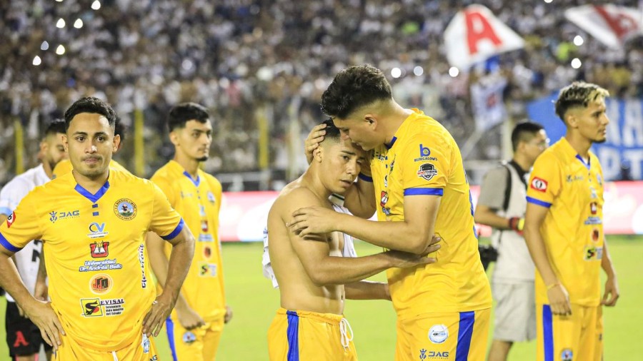Limeño anunció la lista de bajas