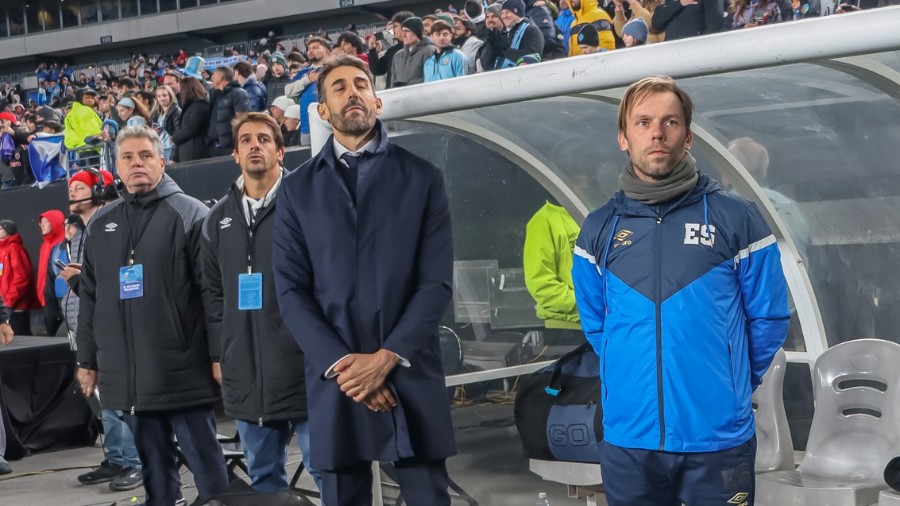 Diogo Gama apareció como asistente técnico de la Selecta