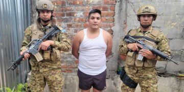 Capturan a extorsionista que amenazaba con dañar vehículos en la colonia Montserrat
