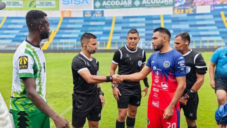 Suspendida la final de la Segunda División