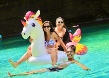 Turismo interno de El Salvador creció un 21 % hasta mayo de 2024