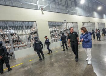 Patricia Bullrich, ministra de Seguridad de Argentina, visita El Salvador para conocer «El Modelo Bukele»