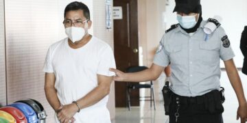 Enjuician por corrupción al exalcalde de Apopa, Elías Hernández y a su esposa
