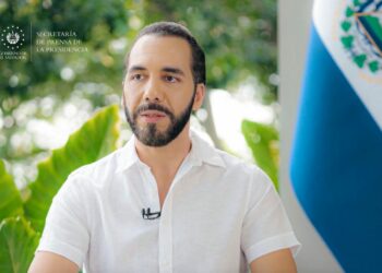 Asesor de EE. UU. destaca el liderazgo y visión de Bukele para combatir las pandillas