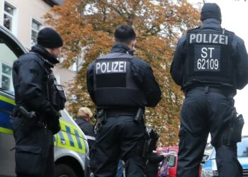 Matan a hombre que atacó con cuchillo a varias personas en Alemania