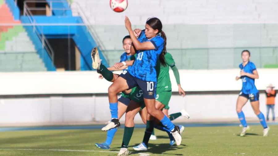 La Selecta femenina vuelve a jugar contra «La Verde», en el segundo amistoso entre estos dos. El primero lo ganó la Azul y blanco.