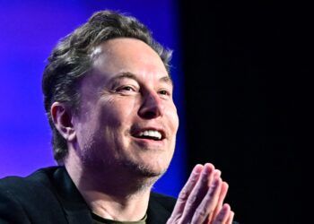 Accionistas de Tesla aprueban multimillonario plan de remuneración de Musk