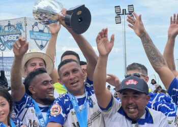 Integrantes de la Azul playera se foguean en torneo internacional en Virginia