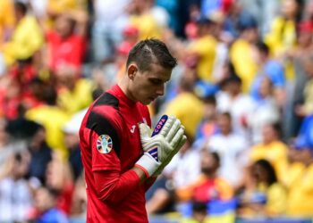 Dos errores de Lunin condenan a Ucrania en su debut en la Eurocopa