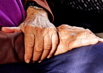 La tecnología acompaña el día a día de los ancianos en China