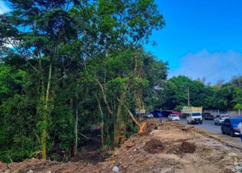 Alcaldía de San Salvador Sur trabaja para eliminar cárcavas formadas tras fuertes lluvias