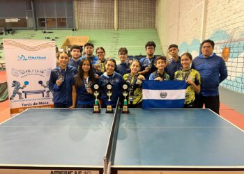 Tenismesistas salvadoreños destacaron en evento Centroamericano