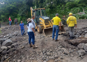 Incendio forestal provocó el deslave en zona de volcán El Chingo