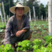 Jóvenes agricultores reciben insumos para mejorar su producción