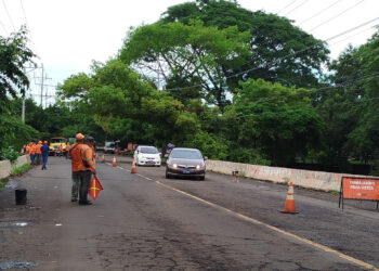 Reparan los puentes dañados por las lluvias en La Unión