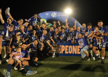 Édgar Henríquez, técnico de San Salvador: «Nuestro equipo es justo campeón»