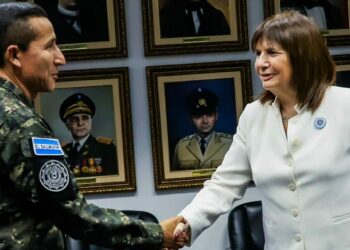 Merino Monrroy se reúne con ministra de Seguridad de Argentina, Patricia Bullrich, para discutir estrategias de seguridad
