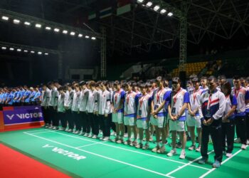 Jugador chino de bádminton muere a los 17 años tras colapsar en la cancha