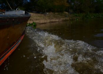 Mueren 40 migrantes al incendiarse su barco frente a costas de Haití