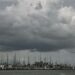 Huracán Beryl entra en Texas causando fuertes lluvias, marejadas y cortes de energía