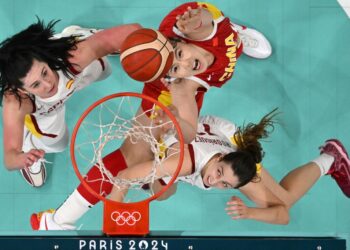 España gana a China en básquet femenino
